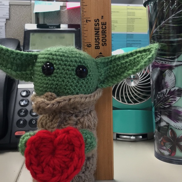 Crochet Baby Yoda - Picture 2 of 2